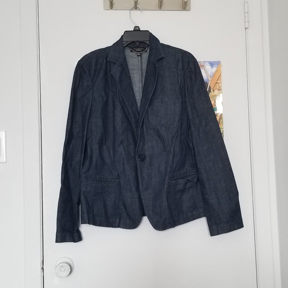 Selling newJean's jacket never worn just in my closet for sometime. - Picture 1 of 2